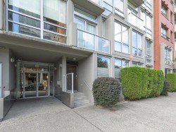 306-919 Station Street  Vancouver, BC V6A 4L9