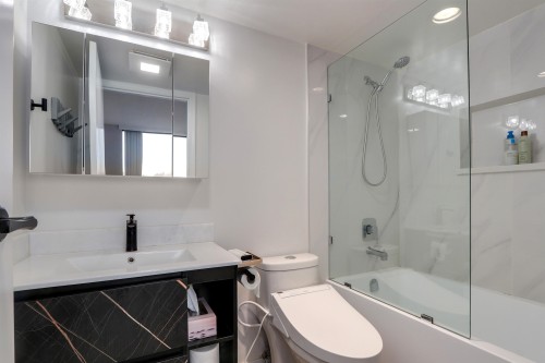 810-1268 Broadway W, Vancouver, BC 