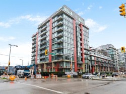 202-38 1st Avenue W Vancouver, BC V5Y 0K3