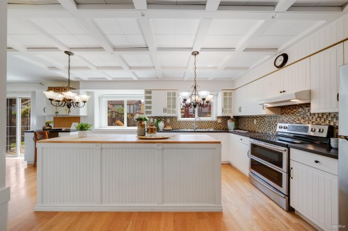 9666 Ashwood Drive, Richmond, BC 