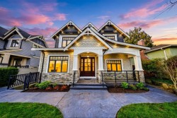 1919 Dublin Street  New Westminster, BC V3M 3A4