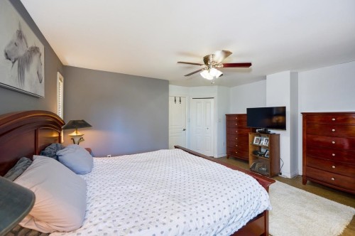 562 Keith Road W, North Vancouver, BC 