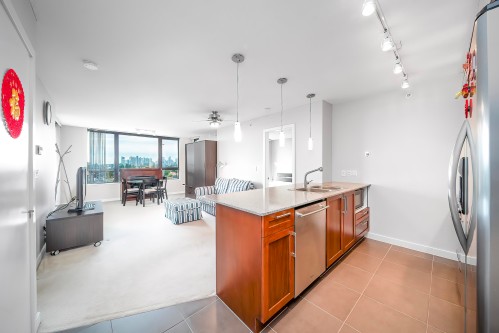 1205-7088 Salisbury Avenue  Burnaby, BC V5E 0A4