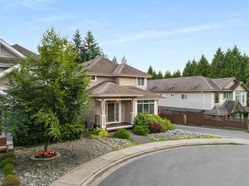 3382 Darwin Avenue, Coquitlam, BC 