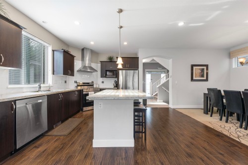 3382 Darwin Avenue, Coquitlam, BC 