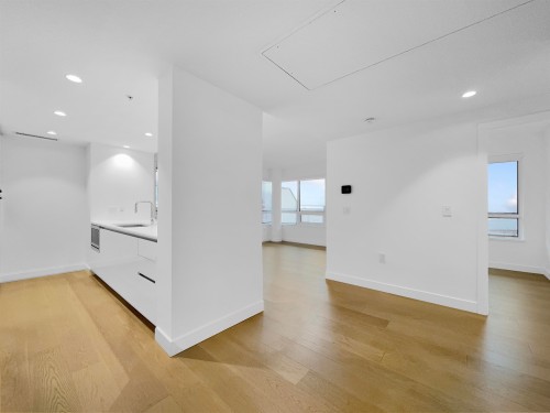 9Xx-5766 Gilbert Road, Richmond, BC 