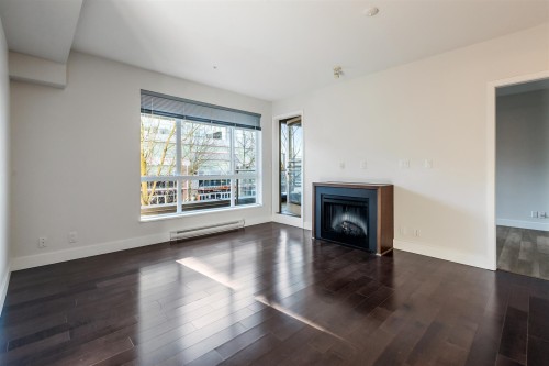 209-2957 Glen Drive, Coquitlam, BC 