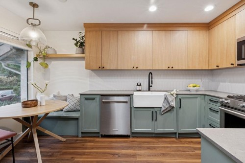 15-901 17 Street W North Vancouver, BC V7P 1V8