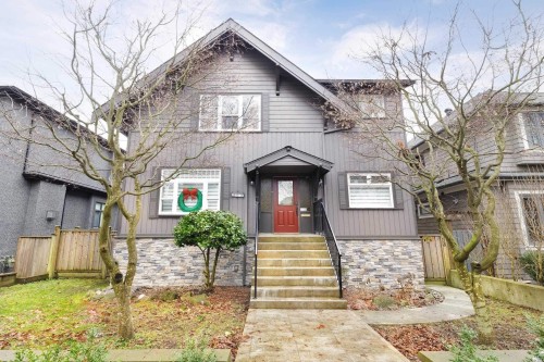 4318 11Th Avenue W, Vancouver, BC 