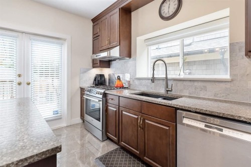 4318 11Th Avenue W, Vancouver, BC 