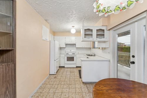 419 17Th Street E, North Vancouver, BC 