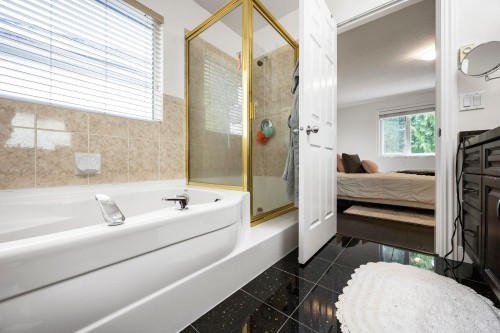 1612 Plateau Crescent, Coquitlam, BC 