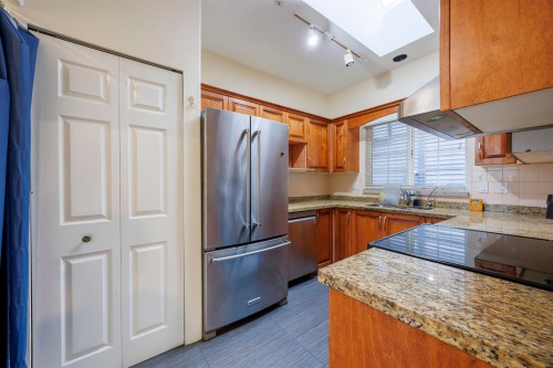 4774 Knight Street, Vancouver, BC 