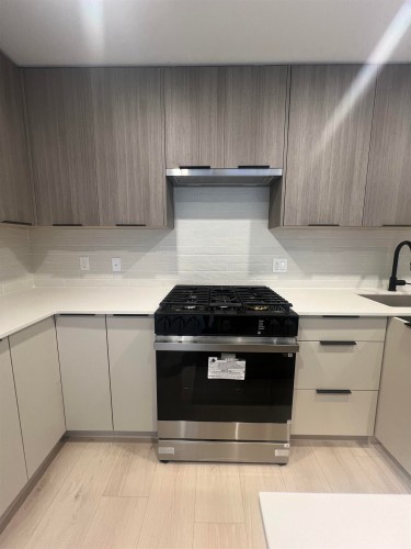 102-111 Buller Street, Port Moody, BC 