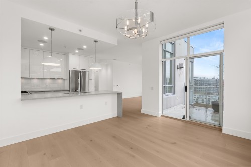 1404-120 16Th Street W, North Vancouver, BC 