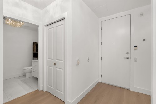 1404-120 16Th Street W, North Vancouver, BC 