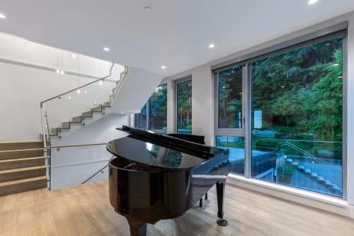 1065 Groveland Road, West Vancouver, BC 