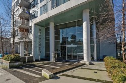 503-530 Whiting Way N Coquitlam, BC V3C 3Z5