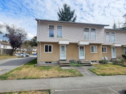 6878 Arlington Street  Vancouver, BC V5S 3N9