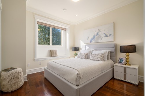 3716 17Th Avenue W, Vancouver, BC 