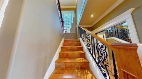 467 Kings Road W, North Vancouver, BC 