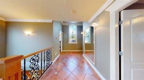 467 Kings Road W, North Vancouver, BC 