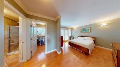 467 Kings Road W, North Vancouver, BC 