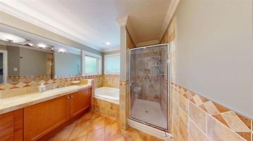 467 Kings Road W, North Vancouver, BC 