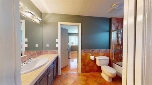 467 Kings Road W, North Vancouver, BC 