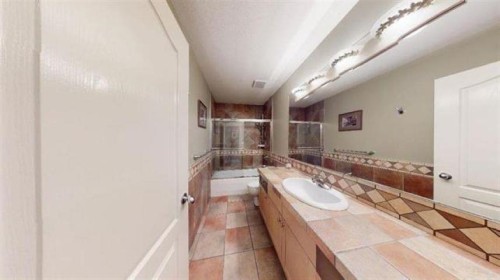 467 Kings Road W, North Vancouver, BC 