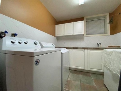 467 Kings Road W, North Vancouver, BC 