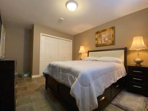 467 Kings Road W, North Vancouver, BC 