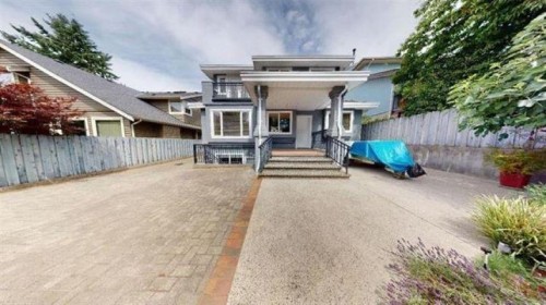467 Kings Road W, North Vancouver, BC 