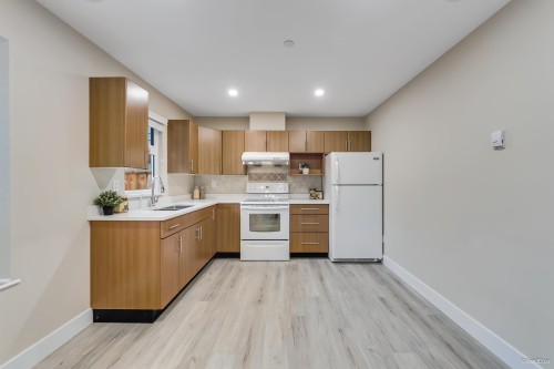 6167 Commercial Street, Vancouver, BC 