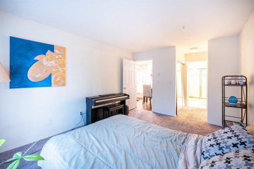 207-128 8Th Street W, North Vancouver, BC 