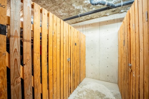 207-128 8Th Street W, North Vancouver, BC 