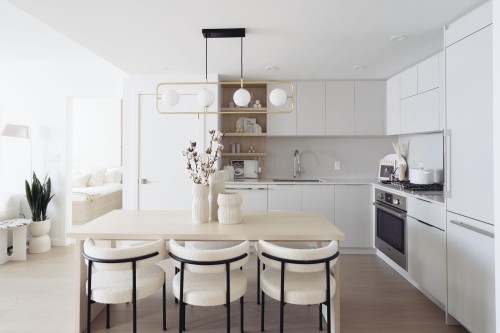 606-311 Alderson Avenue  Coquitlam, BC V3K 0K3