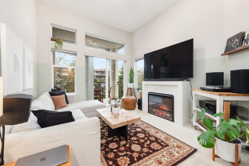 405-4728 Brentwood Drive  Burnaby, BC V5C 0G2