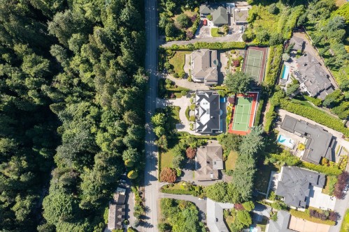 835 Highland Drive, West Vancouver, BC 