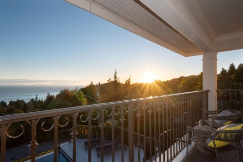 4135 Burkehill Place, West Vancouver, BC 