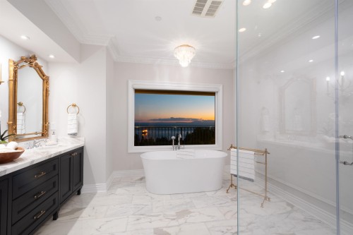 4135 Burkehill Place, West Vancouver, BC 