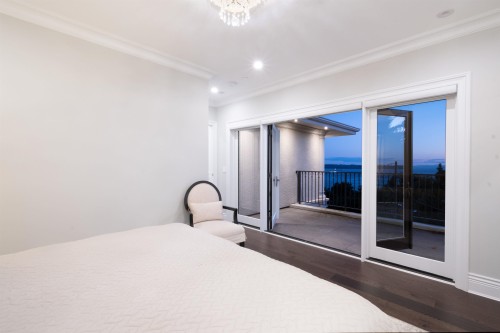 4135 Burkehill Place, West Vancouver, BC 