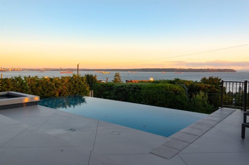 4135 Burkehill Place, West Vancouver, BC 