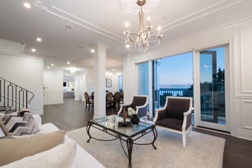 4135 Burkehill Place, West Vancouver, BC 