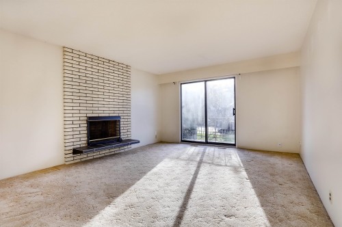 2579 Pender Street E, Vancouver, BC 