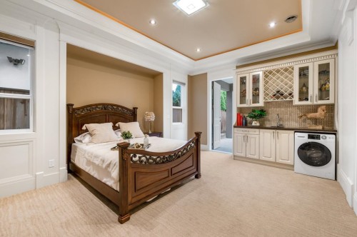 6331 Bellflower Drive, Richmond, BC 