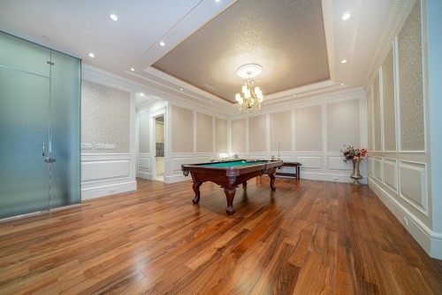 6708 Yew Street, Vancouver, BC 