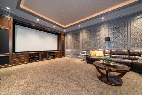 6708 Yew Street, Vancouver, BC 