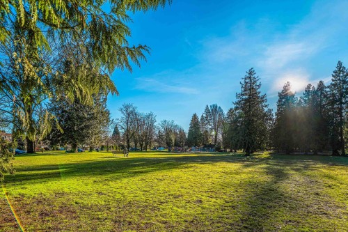 6708 Yew Street, Vancouver, BC 