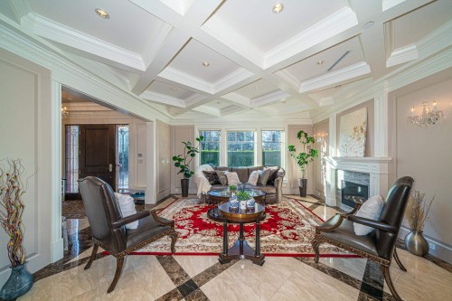 6708 Yew Street, Vancouver, BC 